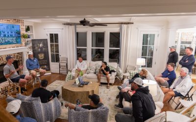 Warriors and supporters gathered in conversation